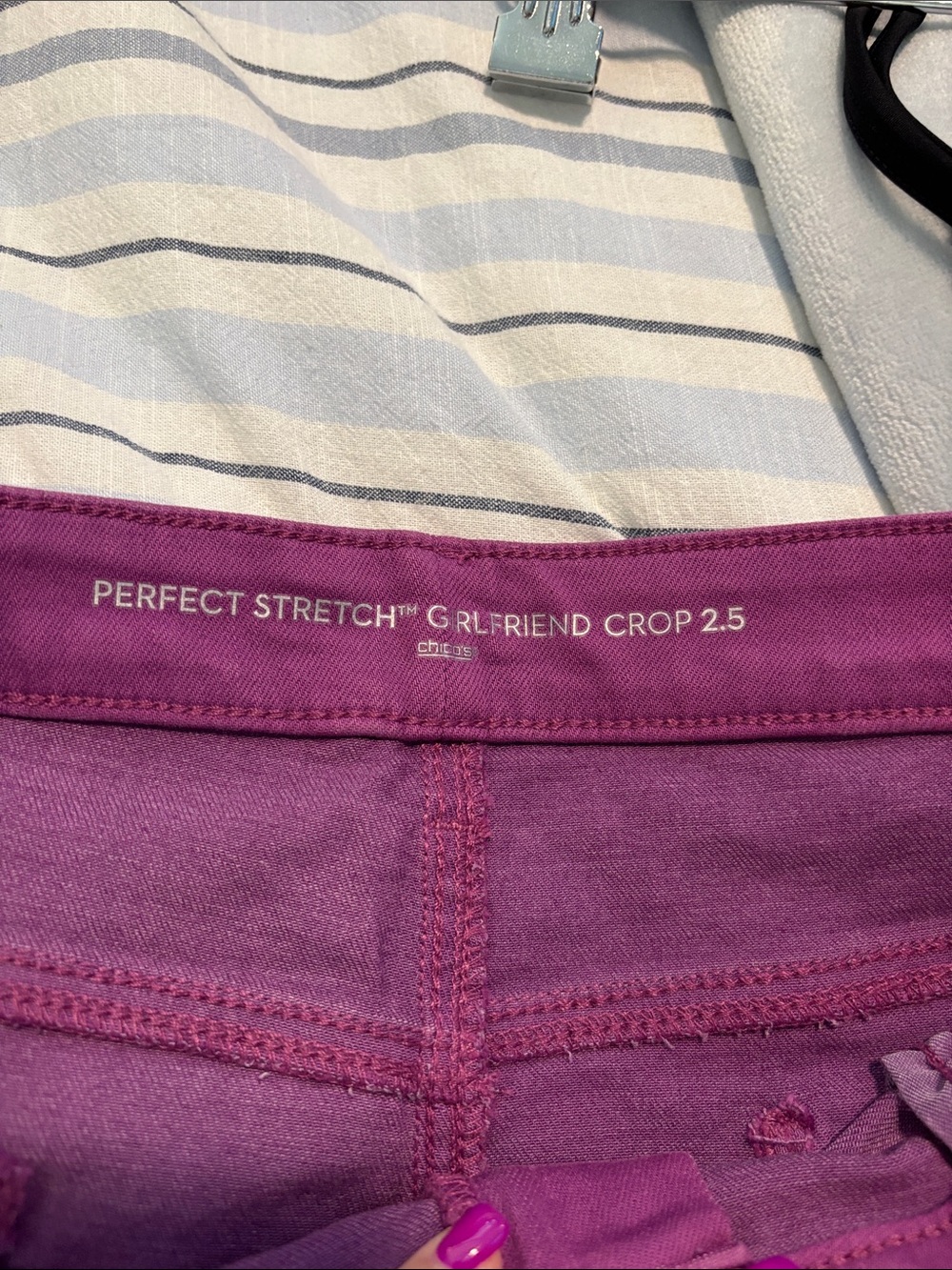 Chico's Magenta Cropped High-Rise Crop Jeans - Picture 9 of 10
